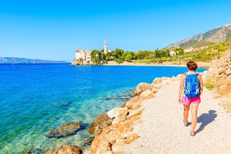 A guide to the most beautiful walking trails in Pag